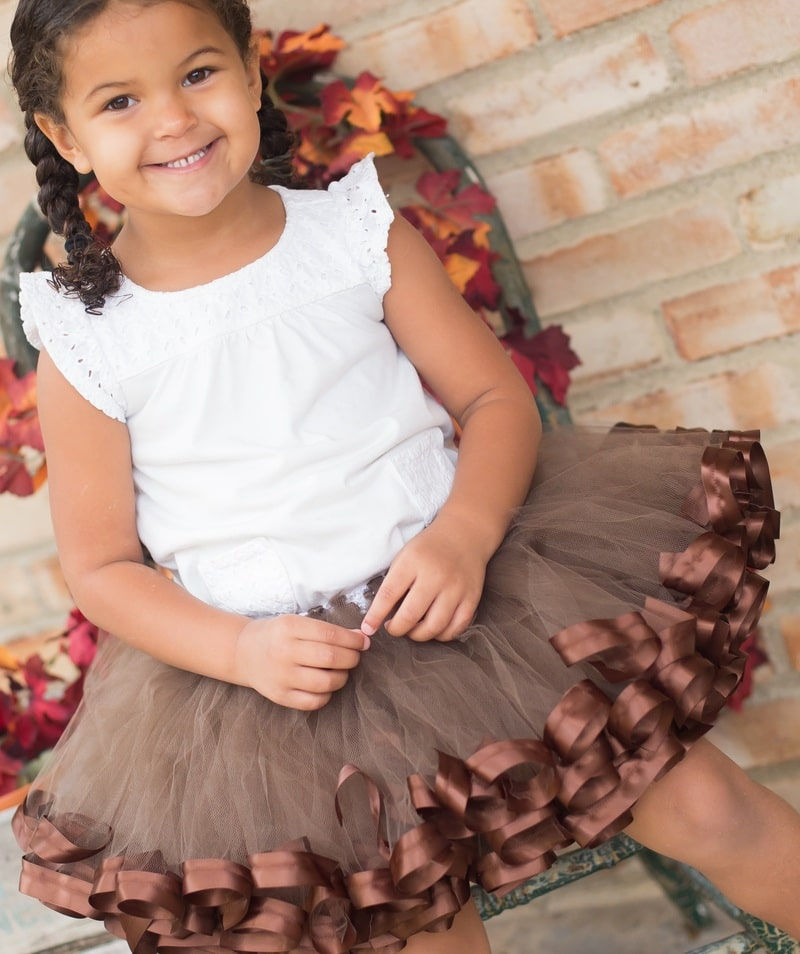 Thumbnail: brown tutu
