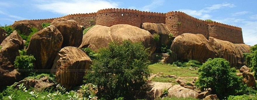 Thumbnail: Thirumayam Fort