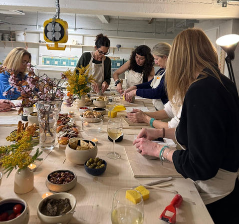 Soirée apéritif apéro céramique poterie tapas evenement atelier anniversaire occasion spéciale vin