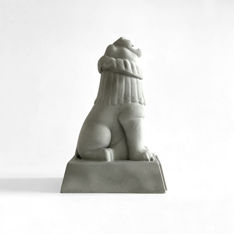 Thumbnail: The Roaring Lion Monument