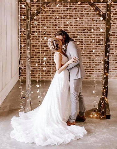 Ainsley | Van Der Velde | Willow Bridal