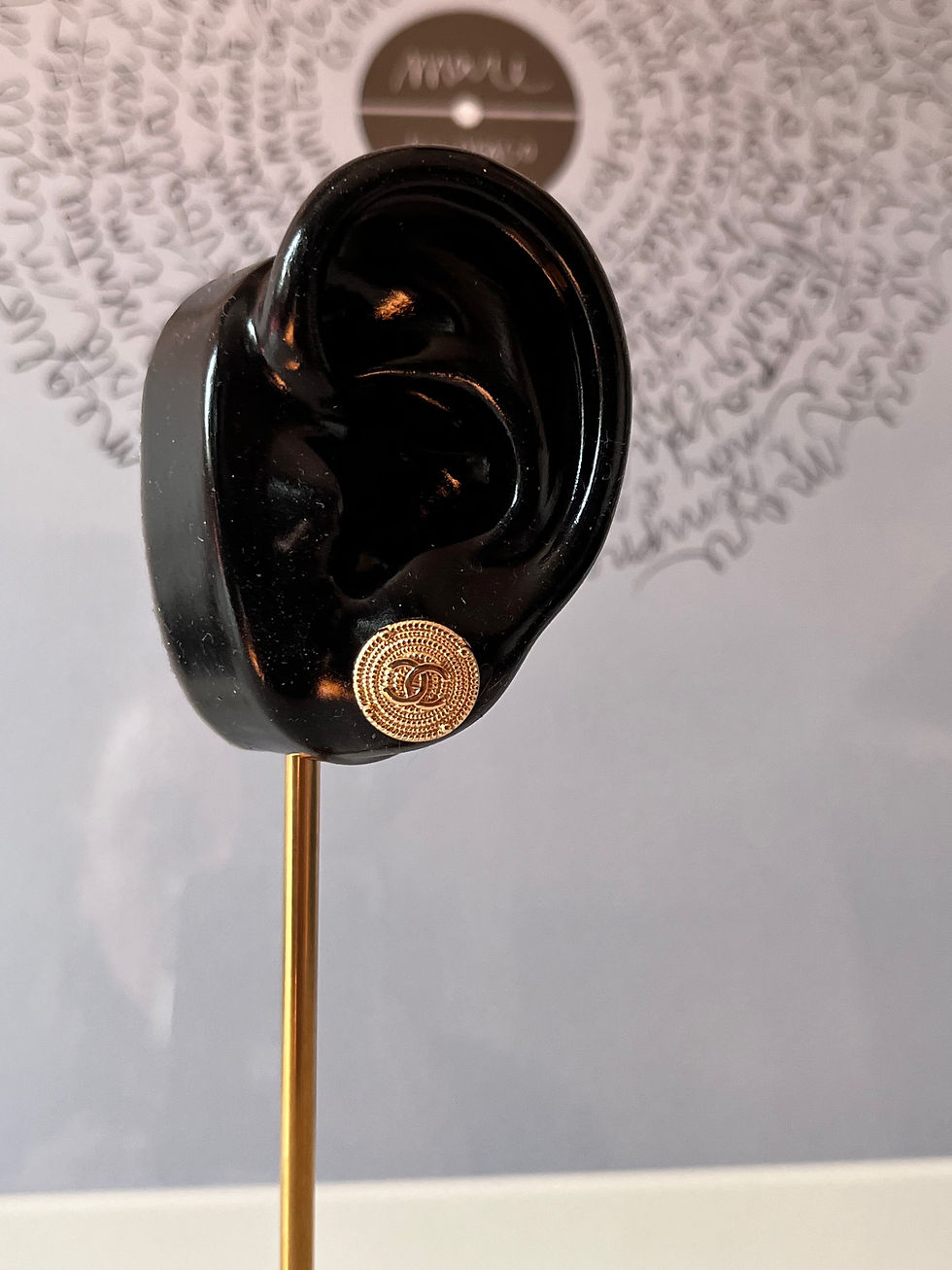 Thumbnail: CHANEL SMALL GOLD ROUND EARRINGS