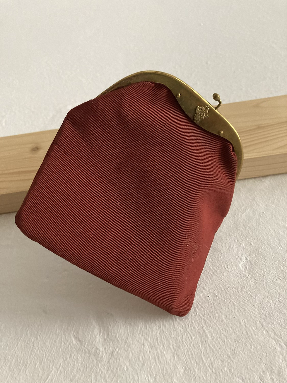 Thumbnail: Hand clutch bag
