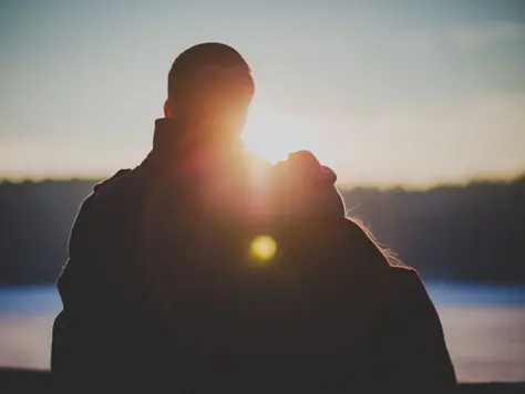 golden-hour-photography-couple