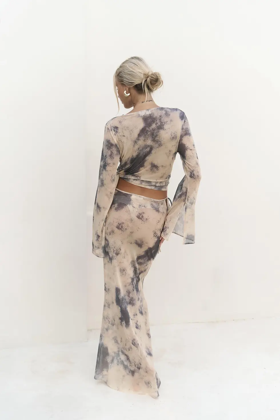 Thumbnail: Pnaisyonist Long Sleeve Crop