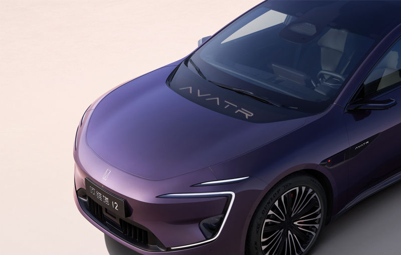 Thumbnail: Electrico Avatar 12 Single Motor Dual 4 Door 5 Seat Electric Car Changan Avatr A