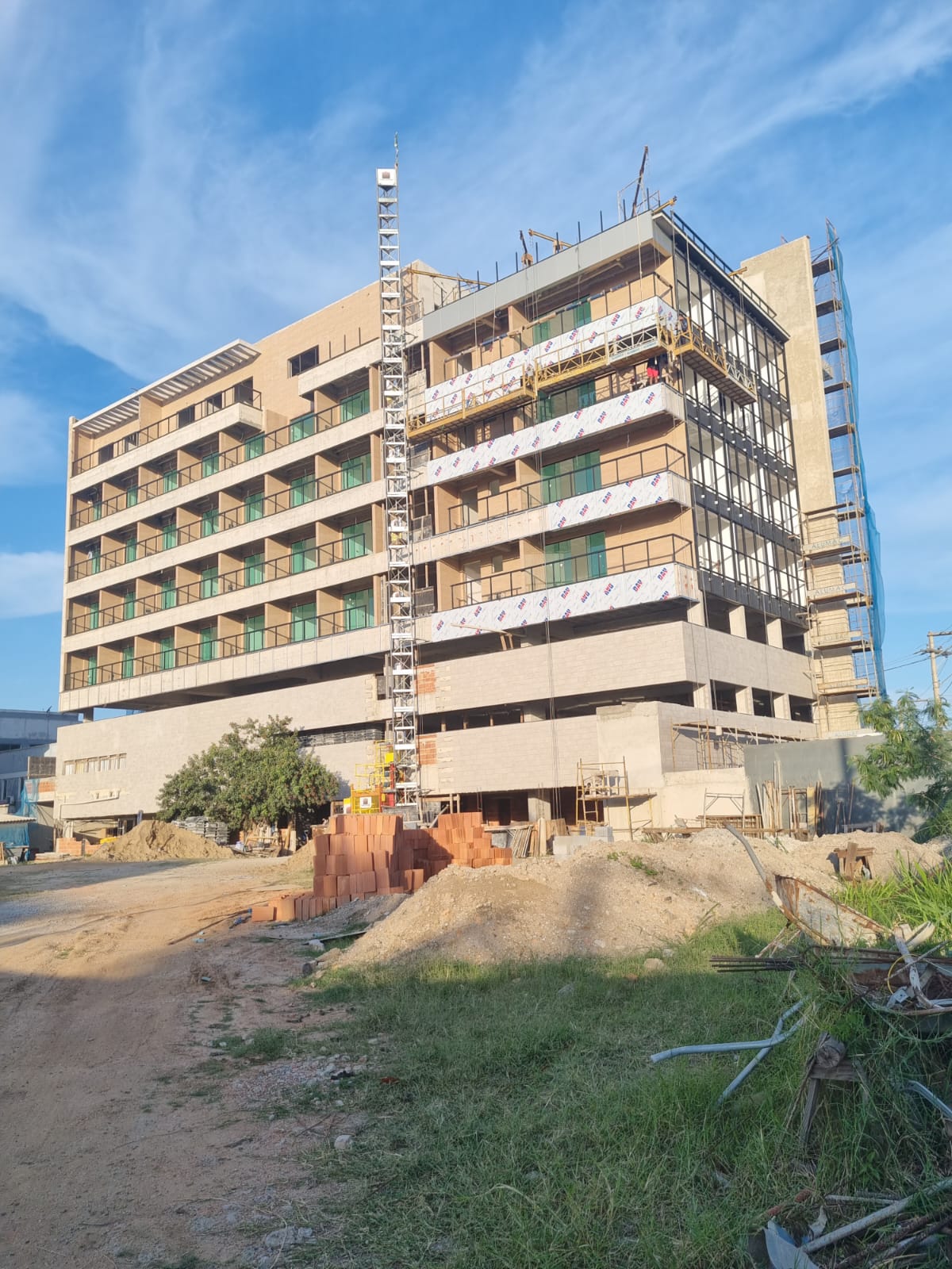 Rotina de obra: como é o dia a dia no canteiro e o que realmente faz a obra andar