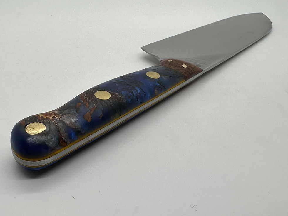 Thumbnail: Santoku pine cone 