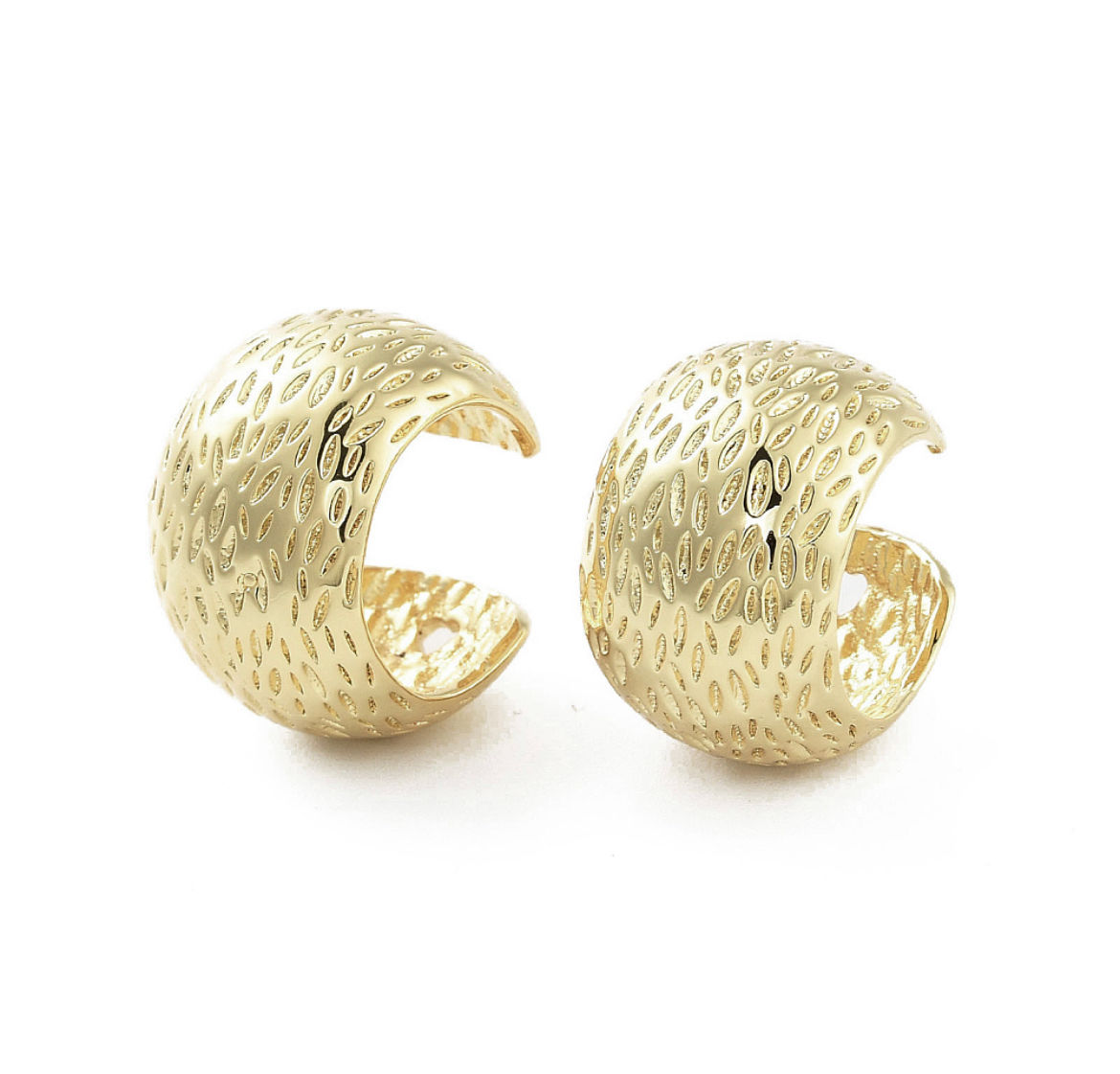 THICK EAR CUFF