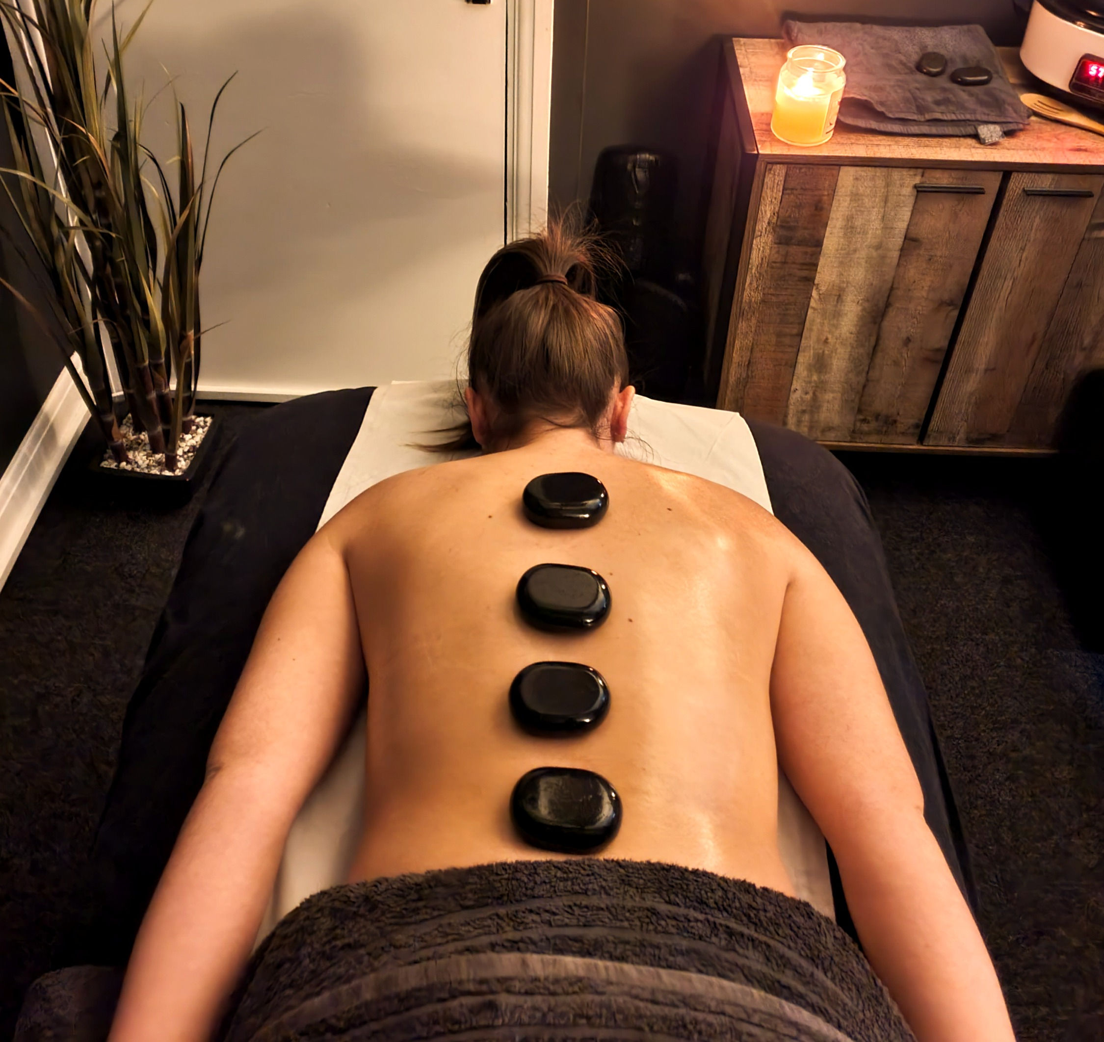 Hot Stone Massage Gift Voucher (60 min)