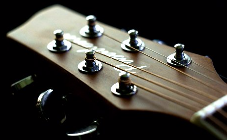 Thunder Guitar