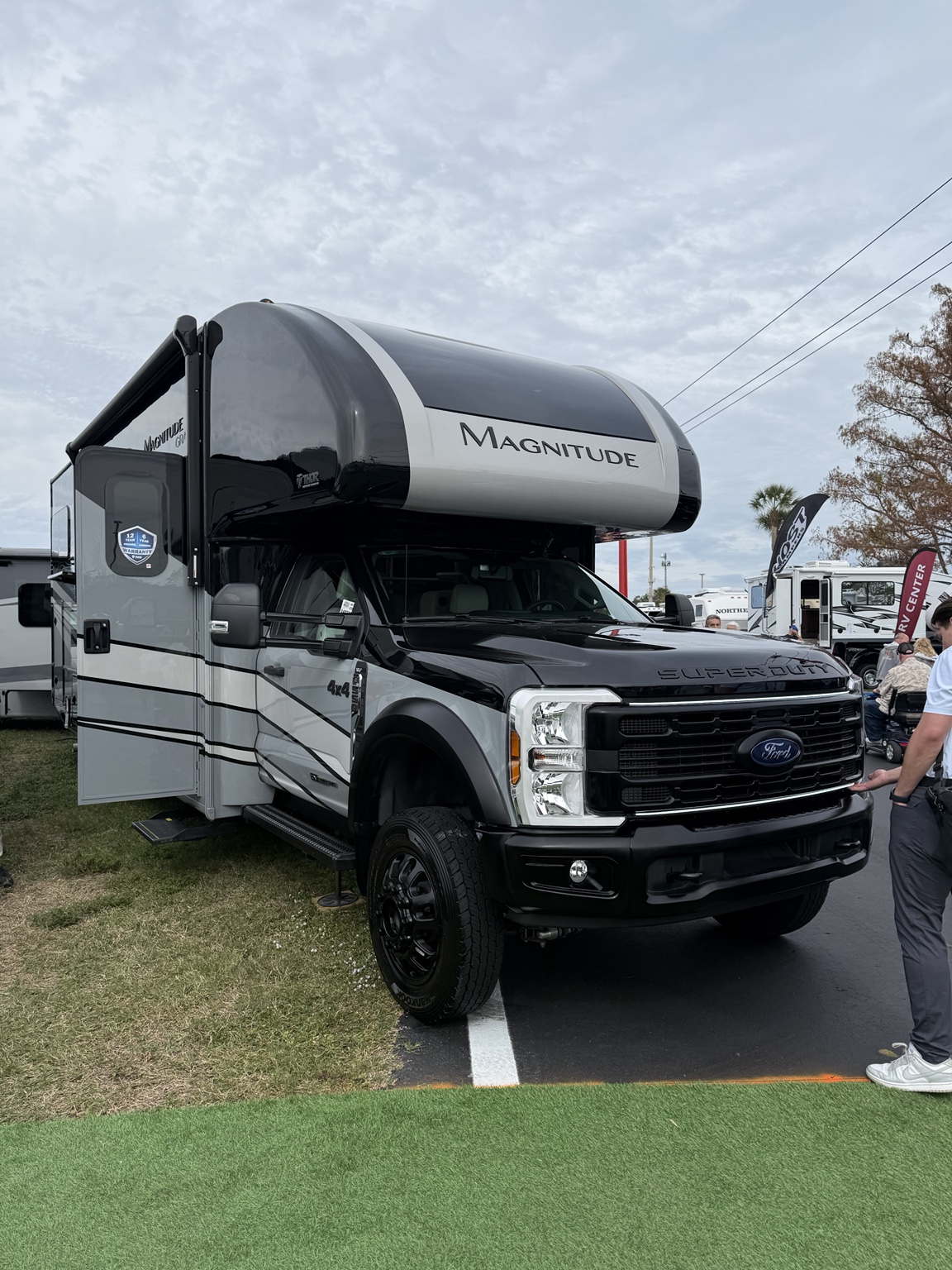 Thor Magnitude 4×4 — Florida RV SuperShow 2026