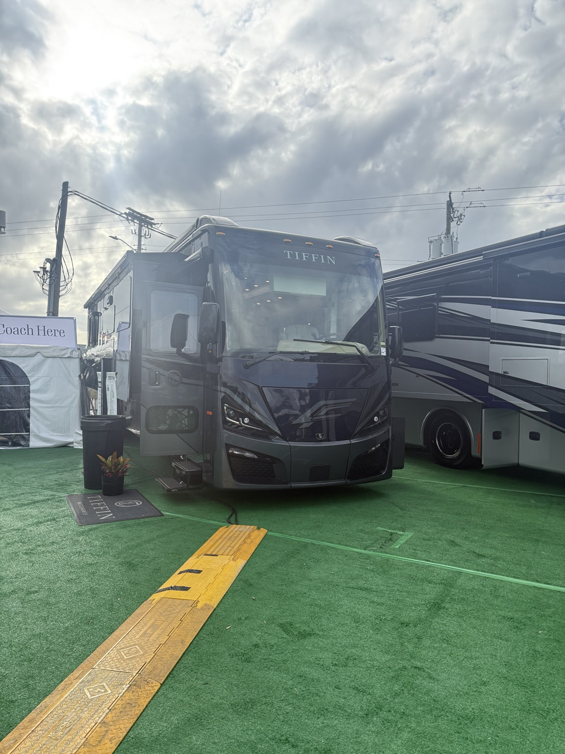 Motorhome exterior — Florida RV SuperShow 2026