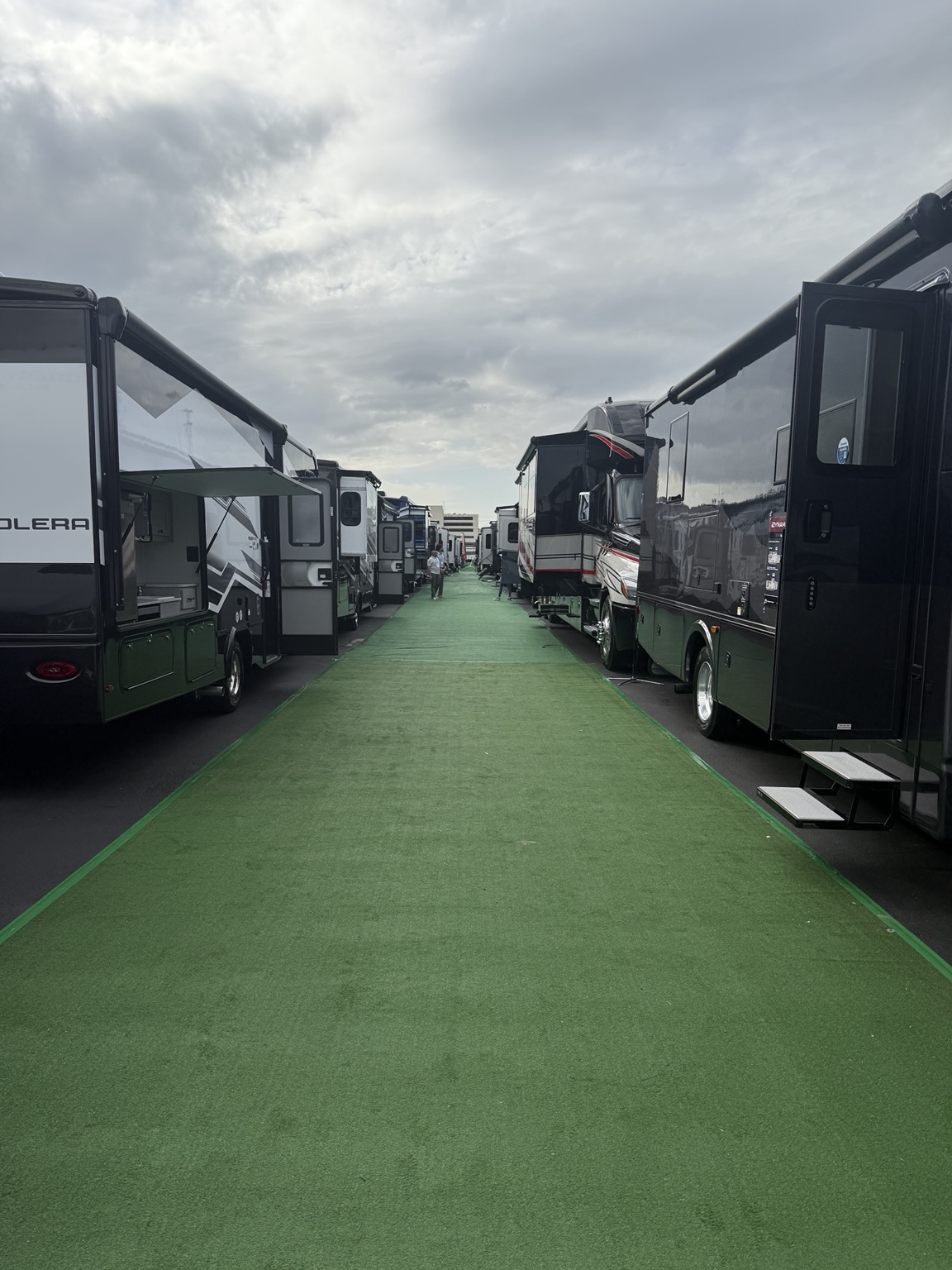 Exploring the show — Florida RV SuperShow 2026