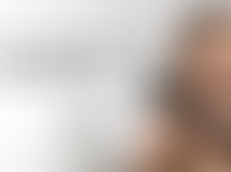 Hair straightener FAQ Australia guide featuring SAS professional hair straightener used for smooth, straight and frizz-free hair