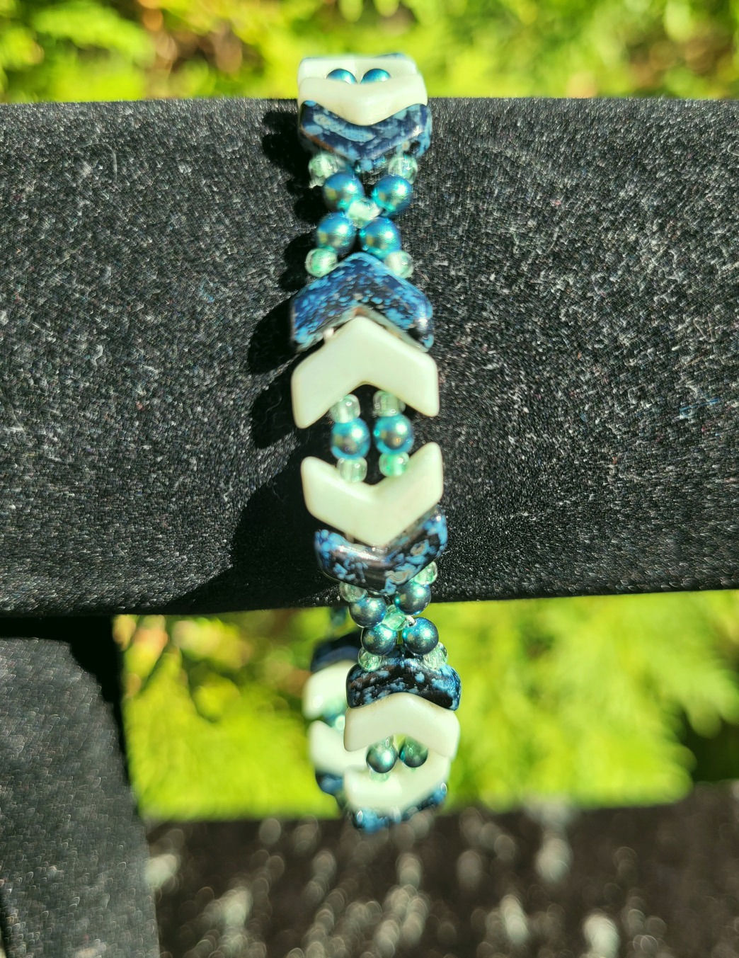 Slender Chevron - Picasso and Green Luster