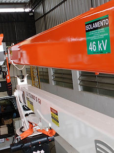 EPI Ensaios _ Ensaio de Cesta Aérea.jpg