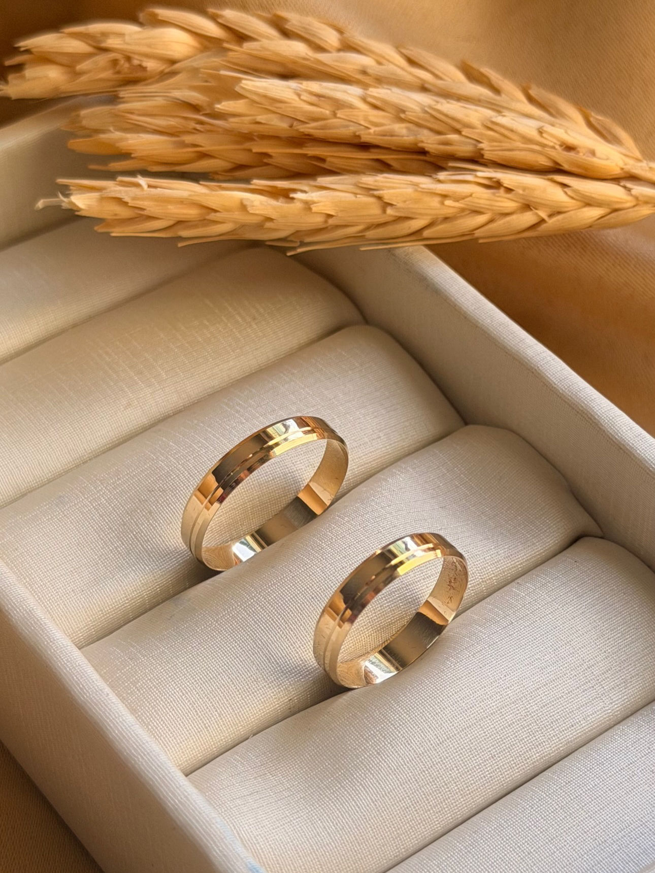 Par de Aliança ouro 18k, 5mm com 5 gramas de ouro.