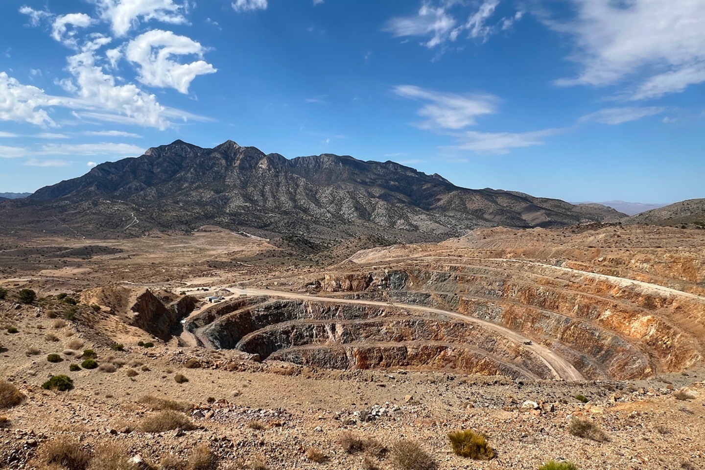 Dateline soars on Washington support for gold-rare earths restart
