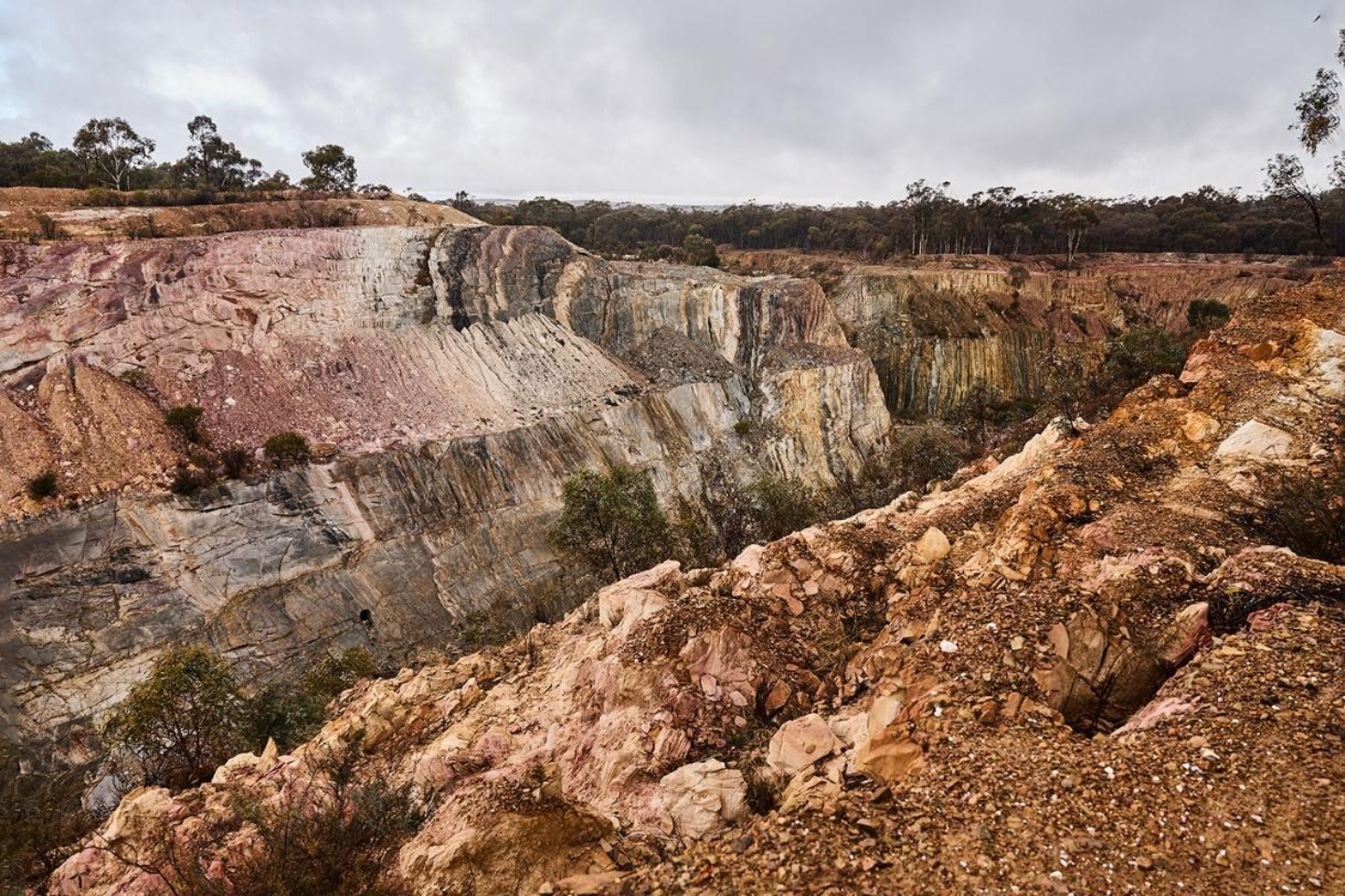 Aureka hits bonanza gold beneath historic Victorian pit