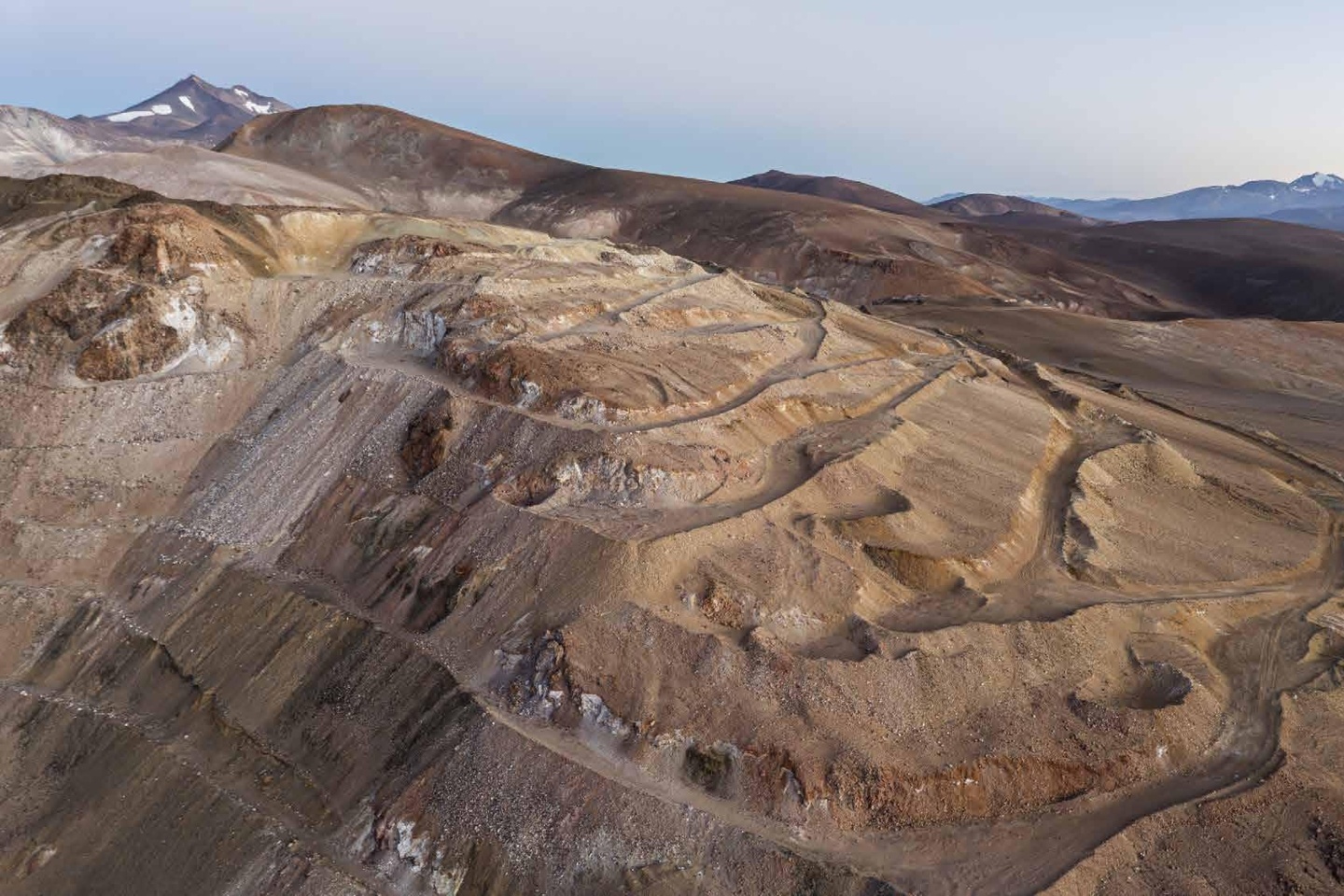 Flagship banks $5.8M lithium sale as gold, copper focus gathers pace