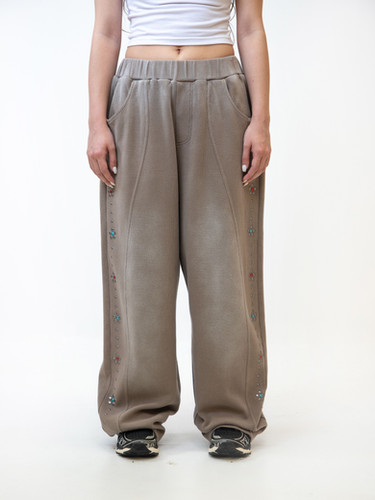 Studded Thermal Sweatpants | VANDYTHEPINK®