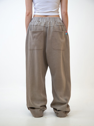 パンツ Vandy the pink VTP essentials Sweatpants Studded Thermal Sweatpants | VANDYTHEPINK®