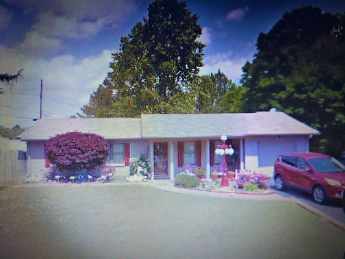 1404 kathy lane.jpg
