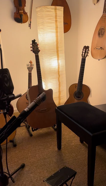 En el mundo de Una Lengua Infinita_edited.jpg