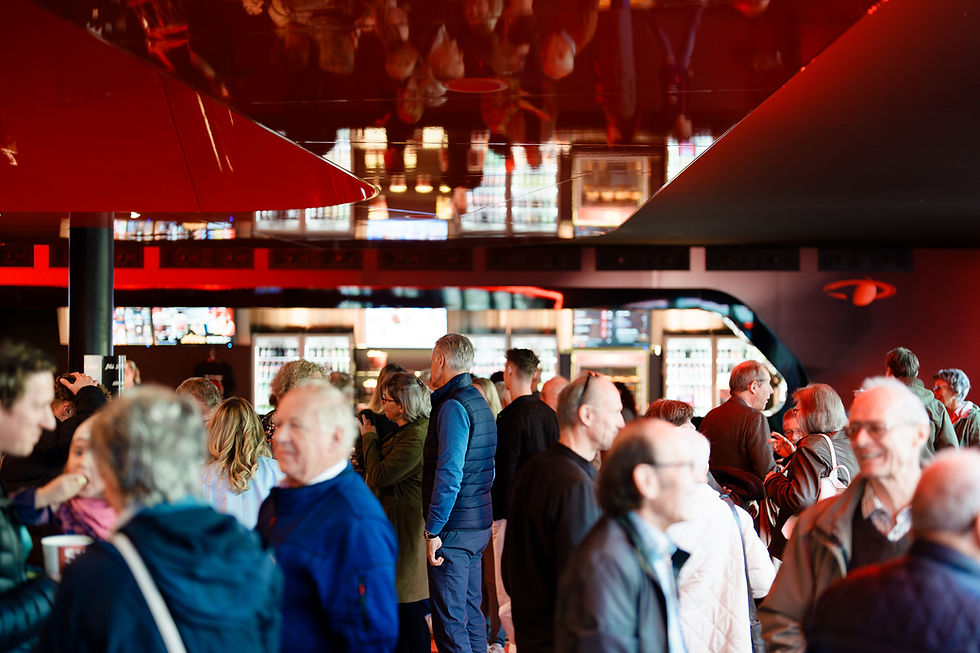 Premieren-Publikum im Kino Rex