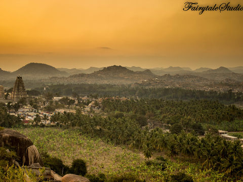 Hampi, Karnataka - The land of ruins and boulders
