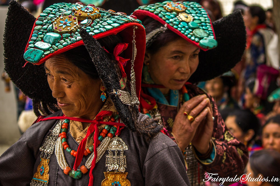 Women wearing Perakh celebrate Mentok Stano in Mulbekh monastery (The Zanskar Odyssey travelogue)