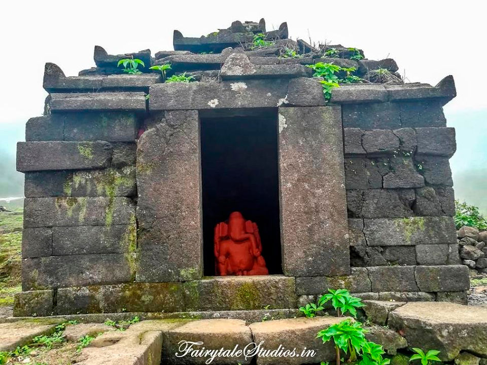 Harishchandragad Fort Trek_Purushwadi_Fa