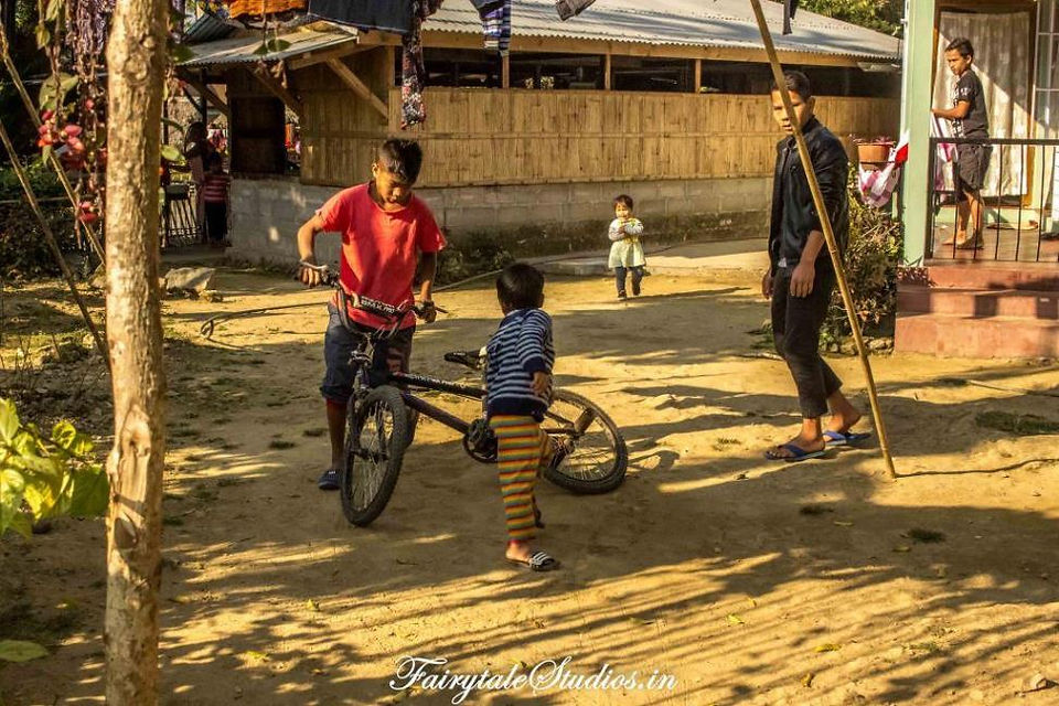 People_Mawlynnong_The Meghalaya Odyssey_Fairytale Travels (25)