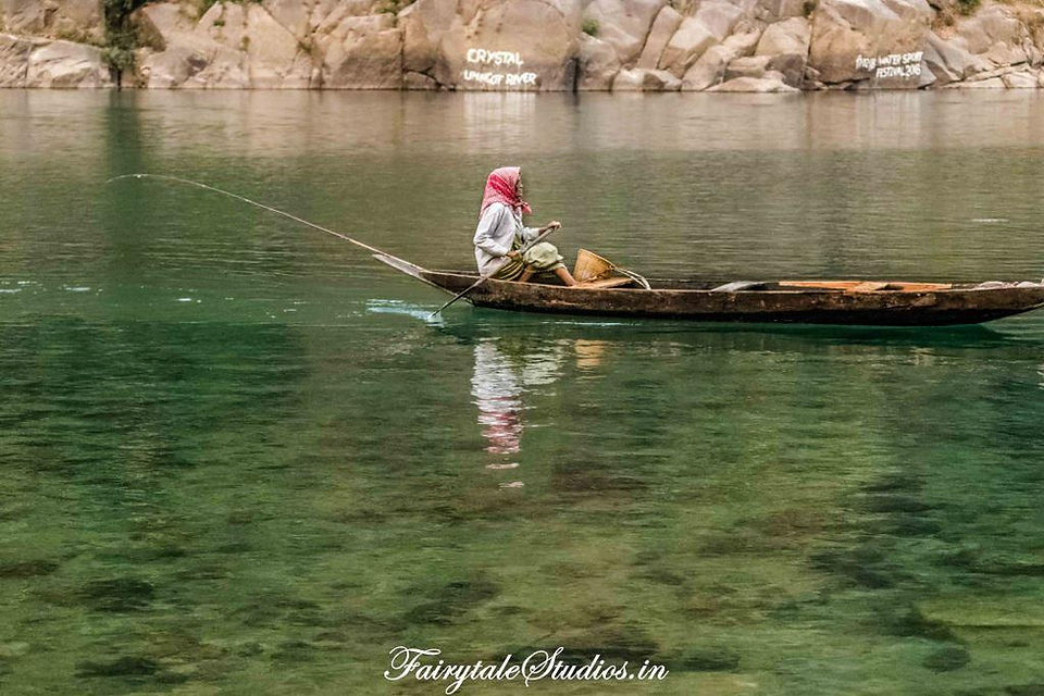 River at Shnongpdeng_Umngot river_Meghalaya Odyssey_Fairytale Photo blogs (1)