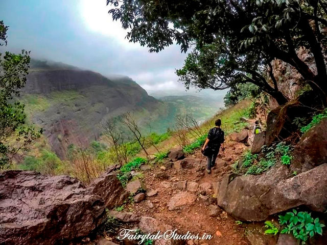 Harishchandragad Fort Trek_Purushwadi_Fa