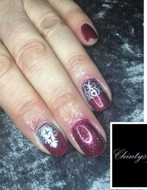 Thumbnail: Wine Glitz 15ml Gel Polish