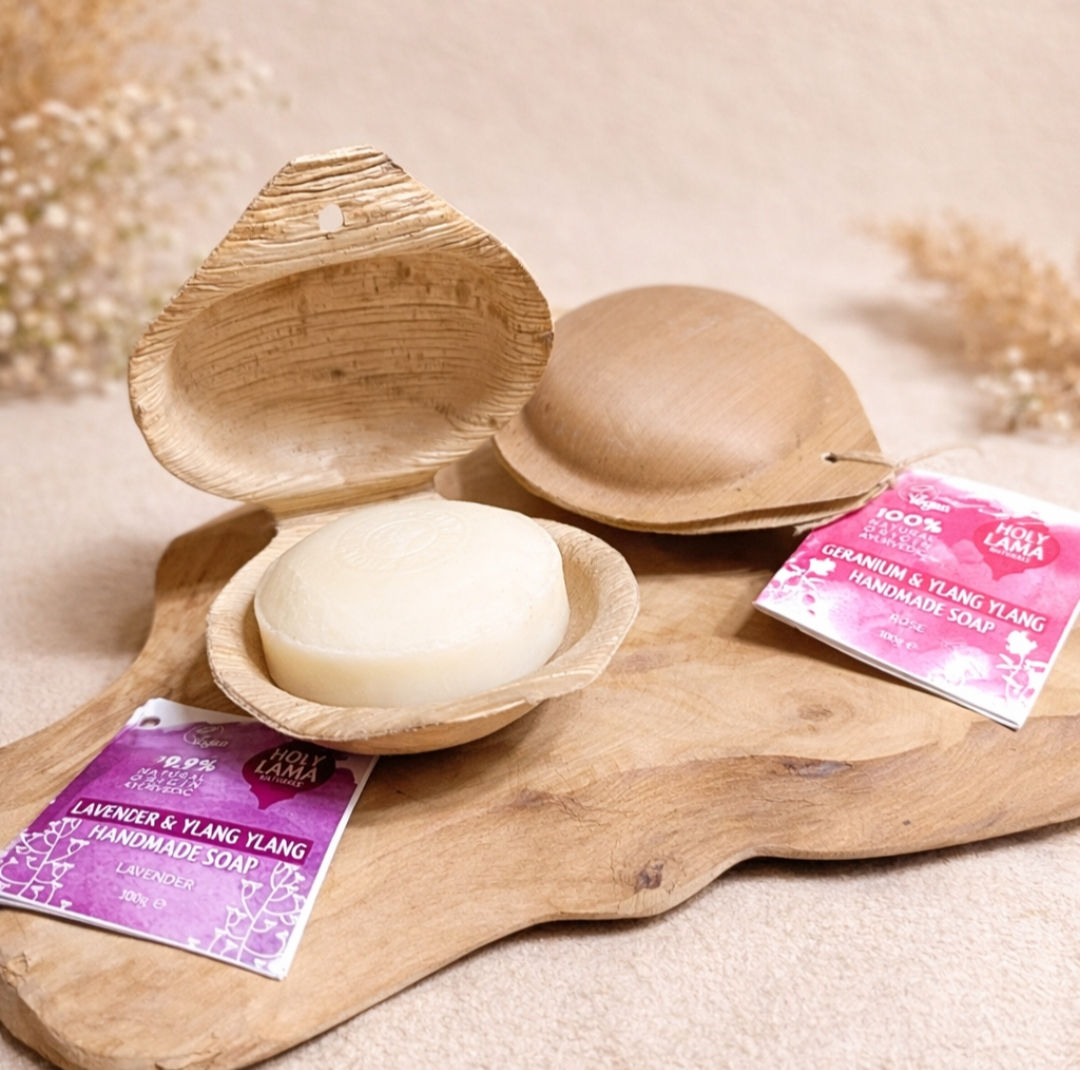 Holy lama roos zeep in palmblad 100g
