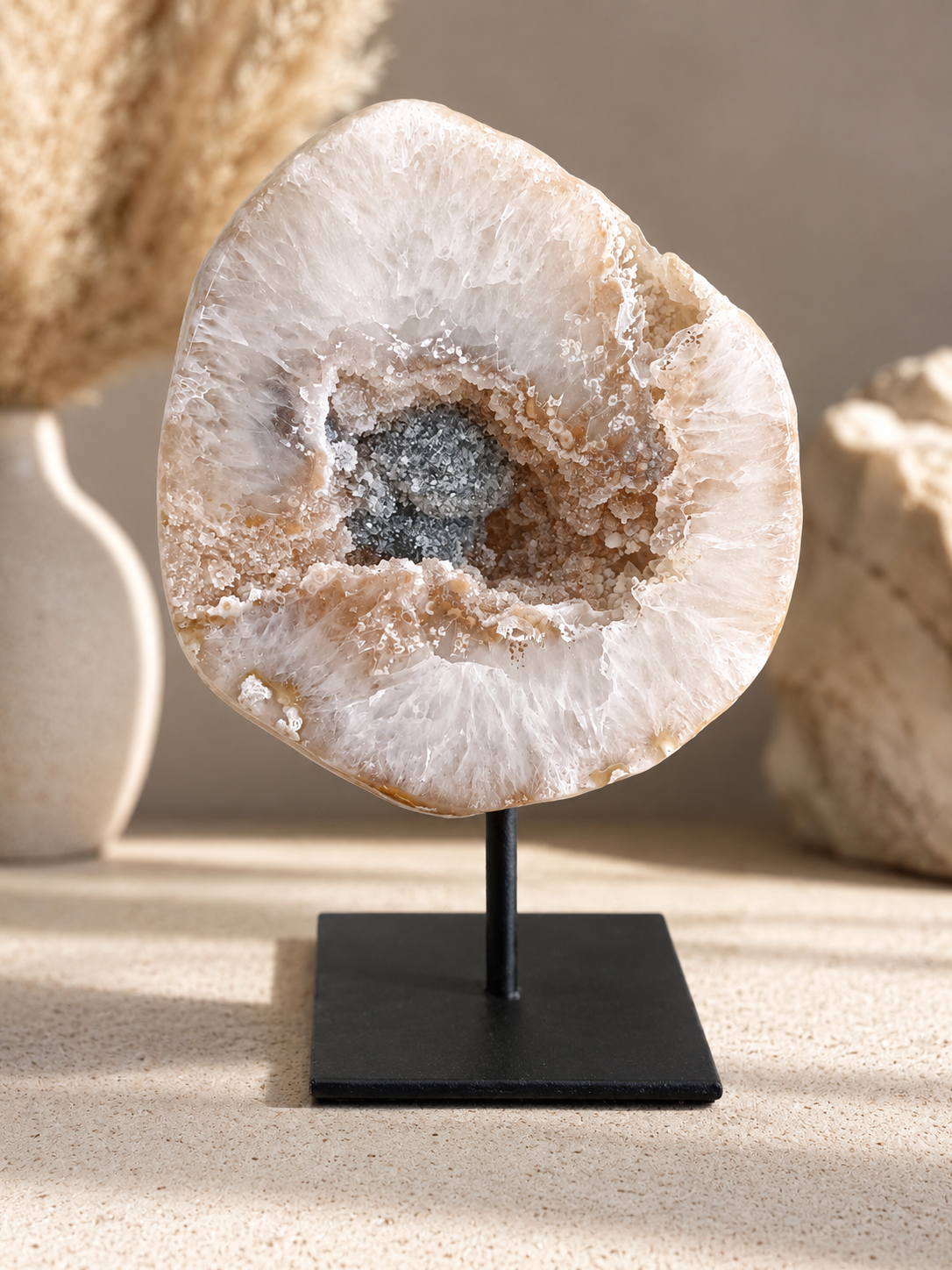 Agaat geode op standaard