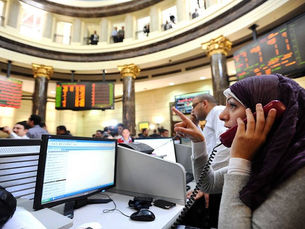 بورصة مصر تعمق خسائرها بالختام..و"السوقي" يتراجع 11 مليار جنيه