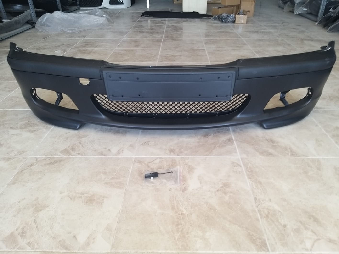 E46 ÖN M TAMPON SET YAN SANAYİ SİSSİZ - TAKIM FİYATI -