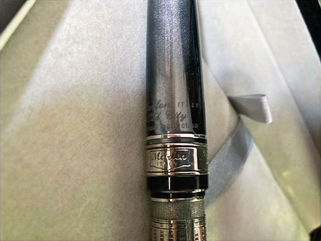 Thumbnail: Marlen Citta Storiche-Reggia Di Caserta Fountain Pen Black w/Grey Swirl