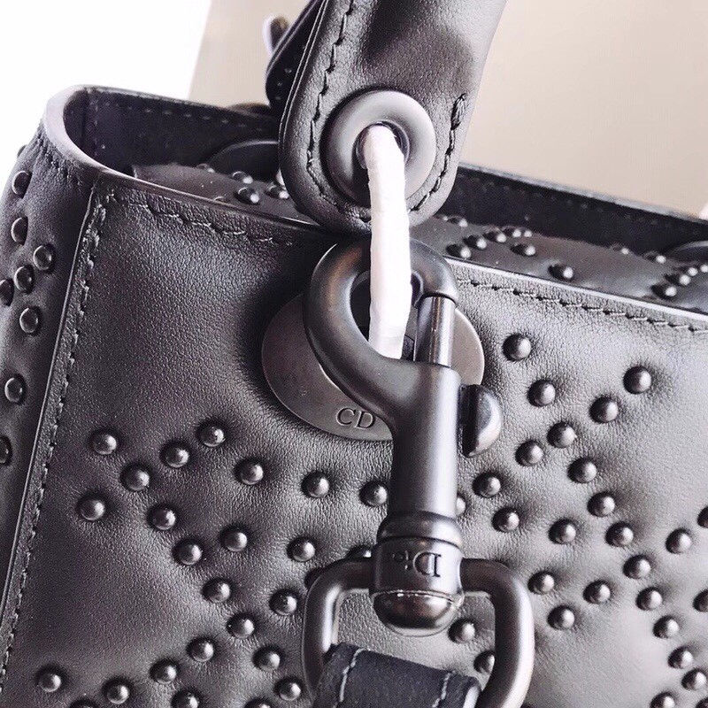 Thumbnail: Dior 黛妃包 Ultra Black 上【千顆鉚釘】【美國代購】