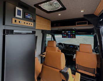 IMG_0923 2_edited_edited.jpg