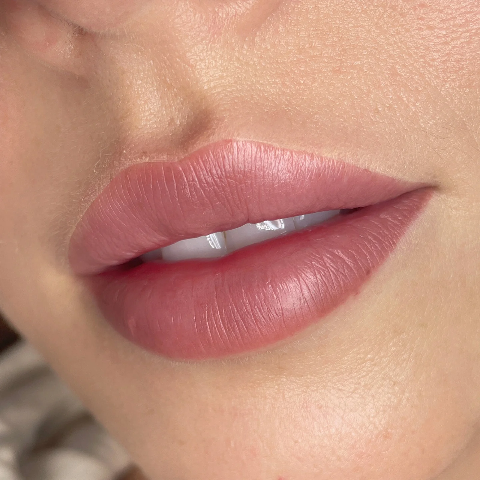 permanent makeup - lip blushing