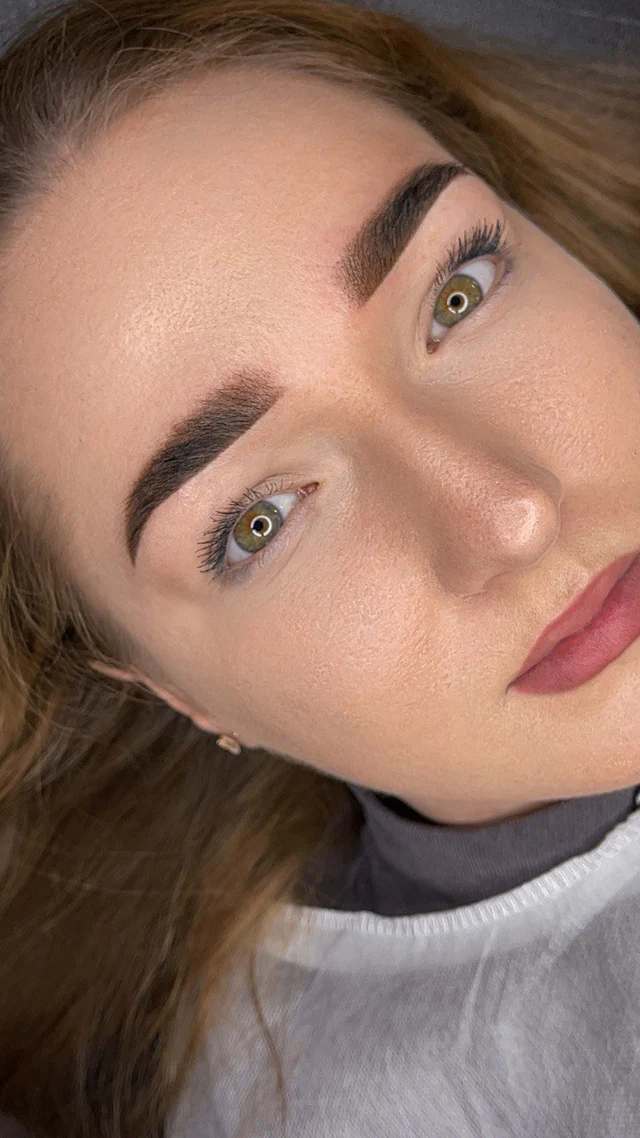 Lash Brow Room