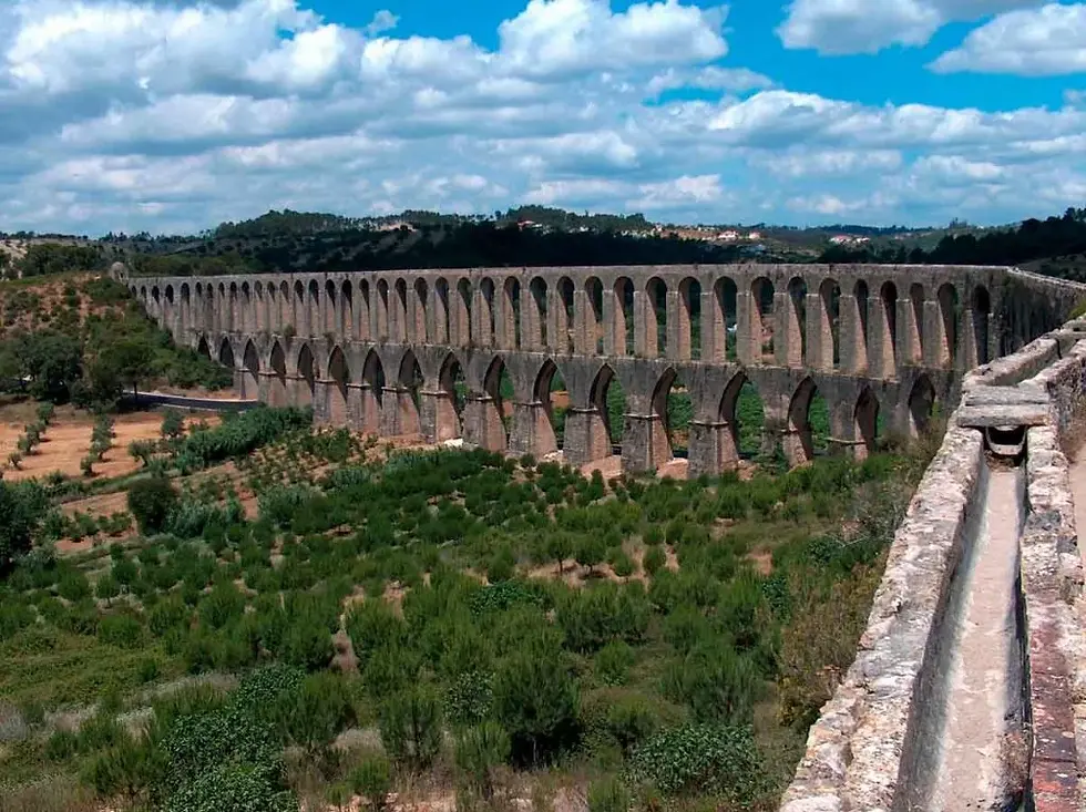 Aquedutos – precisão absurda usando gravidade.
