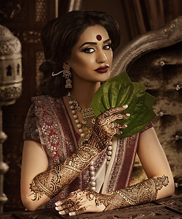 Khush Magazine Henna Publication