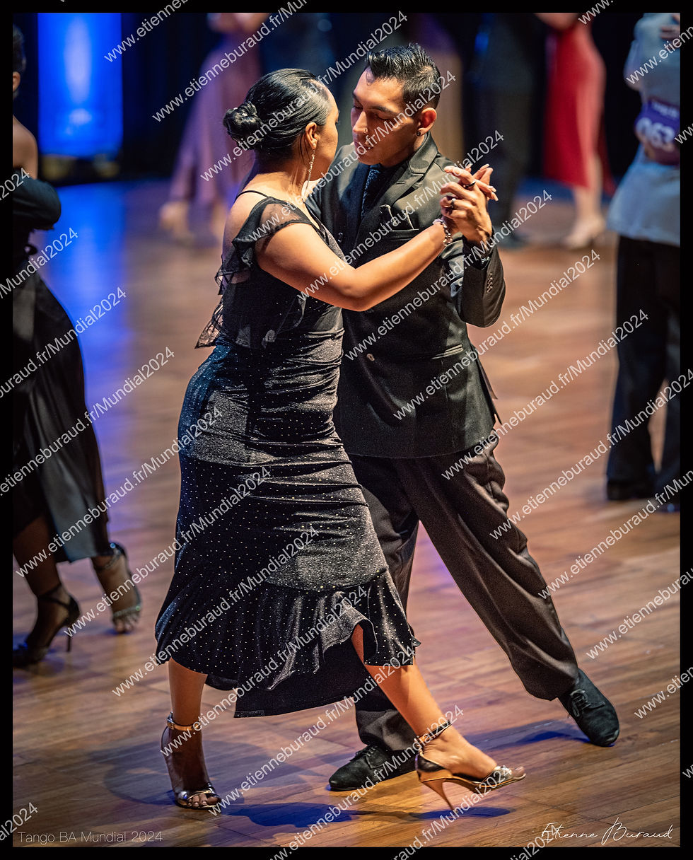 Miniature : 693 - P - 11 fotos