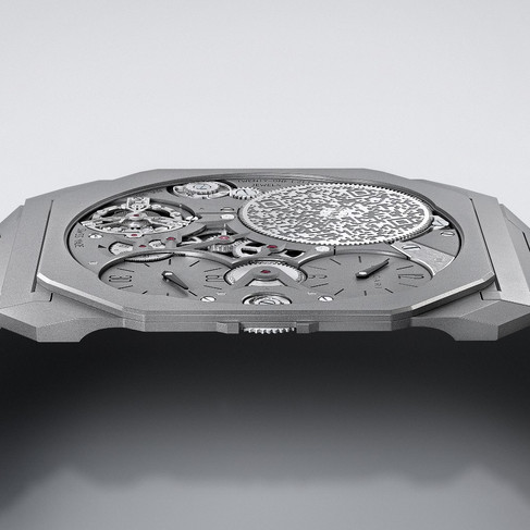 두께 1.8mm의 옥토 피니씨모 울트라(2022년).